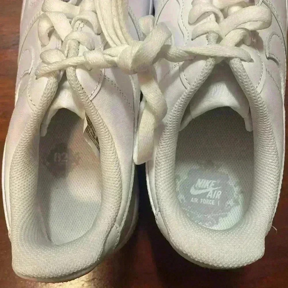 Nike Air Force 1 '07 size 8.5 - Picture 14 of 14